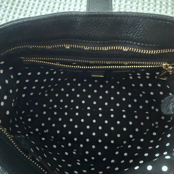 Authentic Dolce & Gabbana Black Shoulder Bag with Gold Lock - Picture 7 of 14